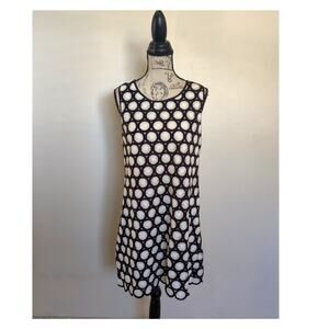 Max Studio Sleeveless Shift Dress Size M Black & White Polka Dot Crochet Style